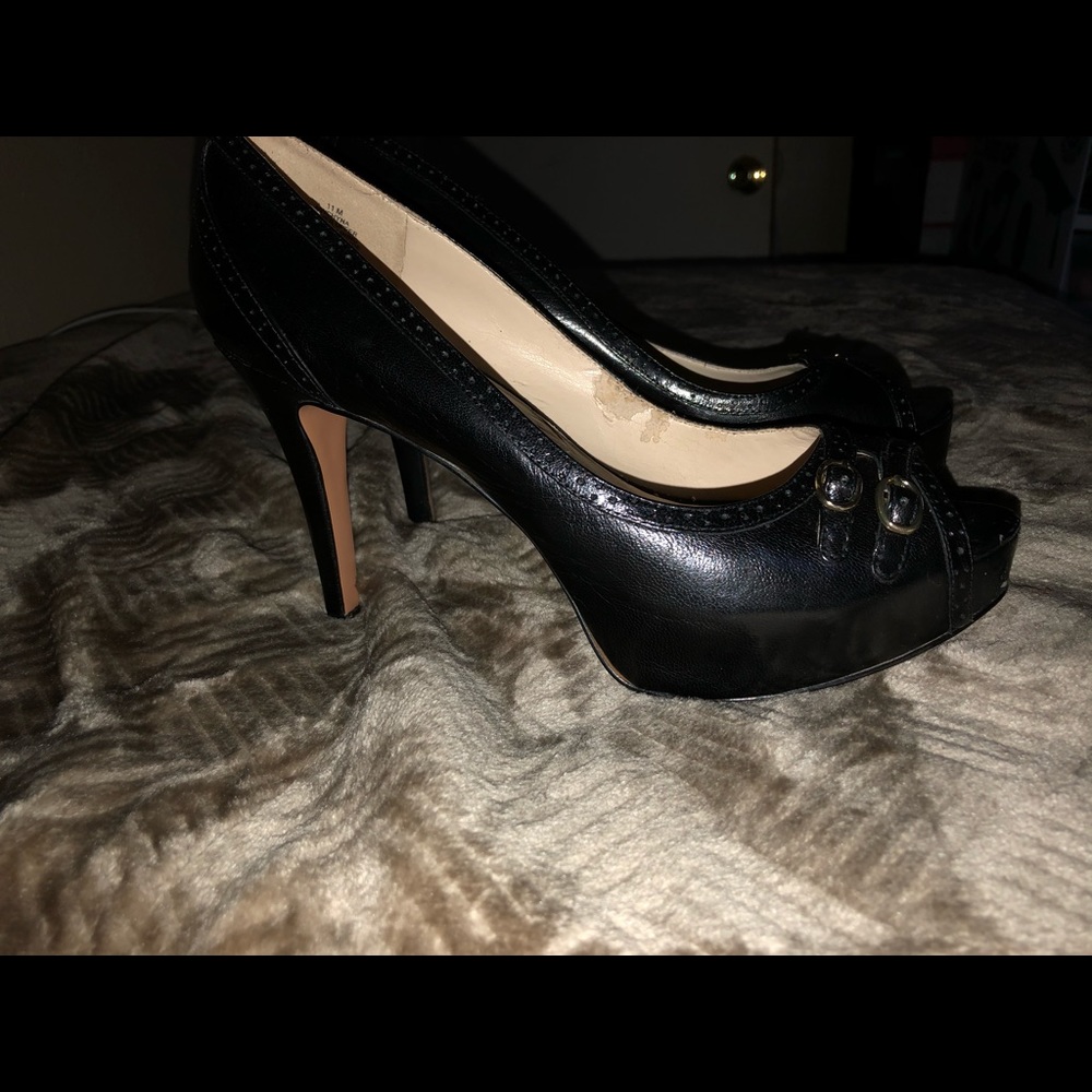 Heels - Picture 2 of 4